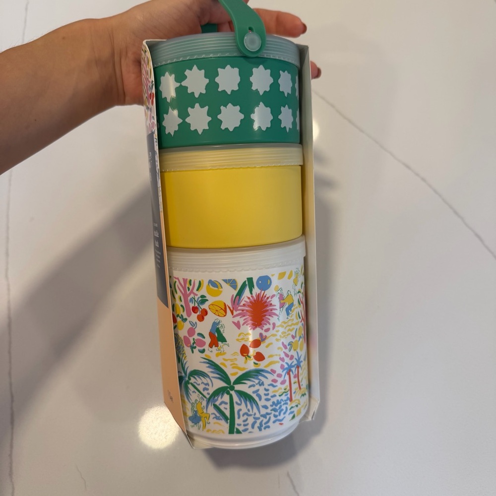 Roller Rabbit x Target Vacation Stackable Snacklebox - Picture 2 of 2